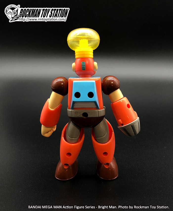 BANDAI 灯泡人 MEGAMAN系列可动模型2.jpg