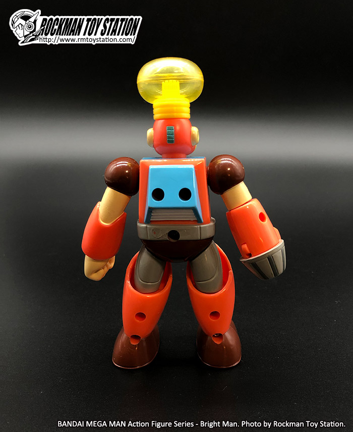 BANDAI 灯泡人 MEGAMAN系列可动模型2.jpg