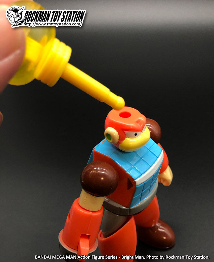 BANDAI 灯泡人 MEGAMAN系列可动模型3.jpg